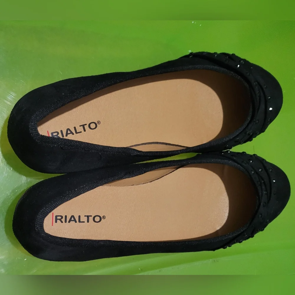 Rialto Black Women's Flats - Picture 7 of 12